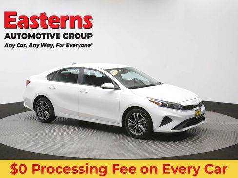 Used 2023 Kia Forte LXS FWD image 47