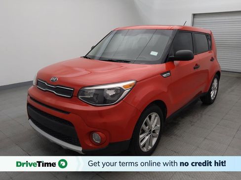 Used 2017 Kia Soul + image 1