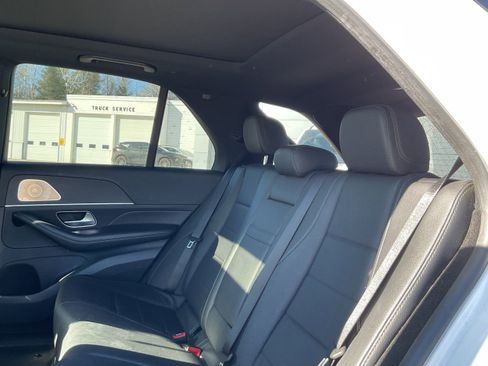 Used 2021 Mercedes-Benz GLE 350 4MATIC image 9