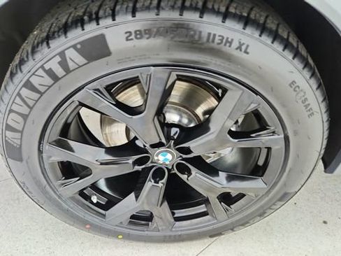Used 2026 BMW X7 xDrive40i image 59