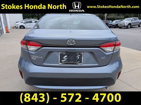 Used 2021 Toyota Corolla LE FWD image 12