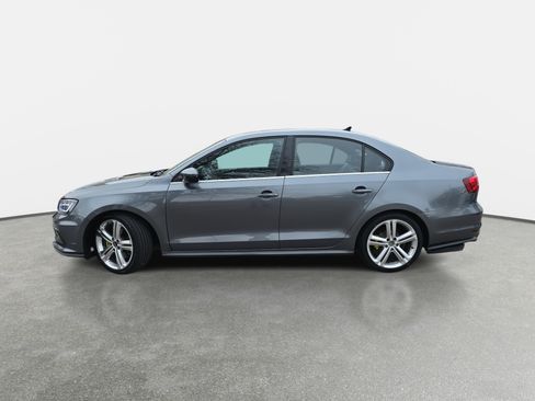 Used 2017 Volkswagen Jetta GLI image 8