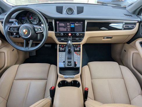 Certified 2026 Porsche Macan image 22