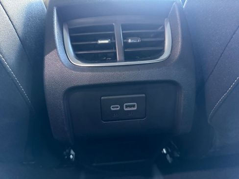 Used 2025 Chevrolet Blazer LT image 24