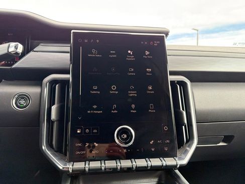 Used 2024 GMC Acadia AT4 w/ LPO, Floor Liner Package image 18