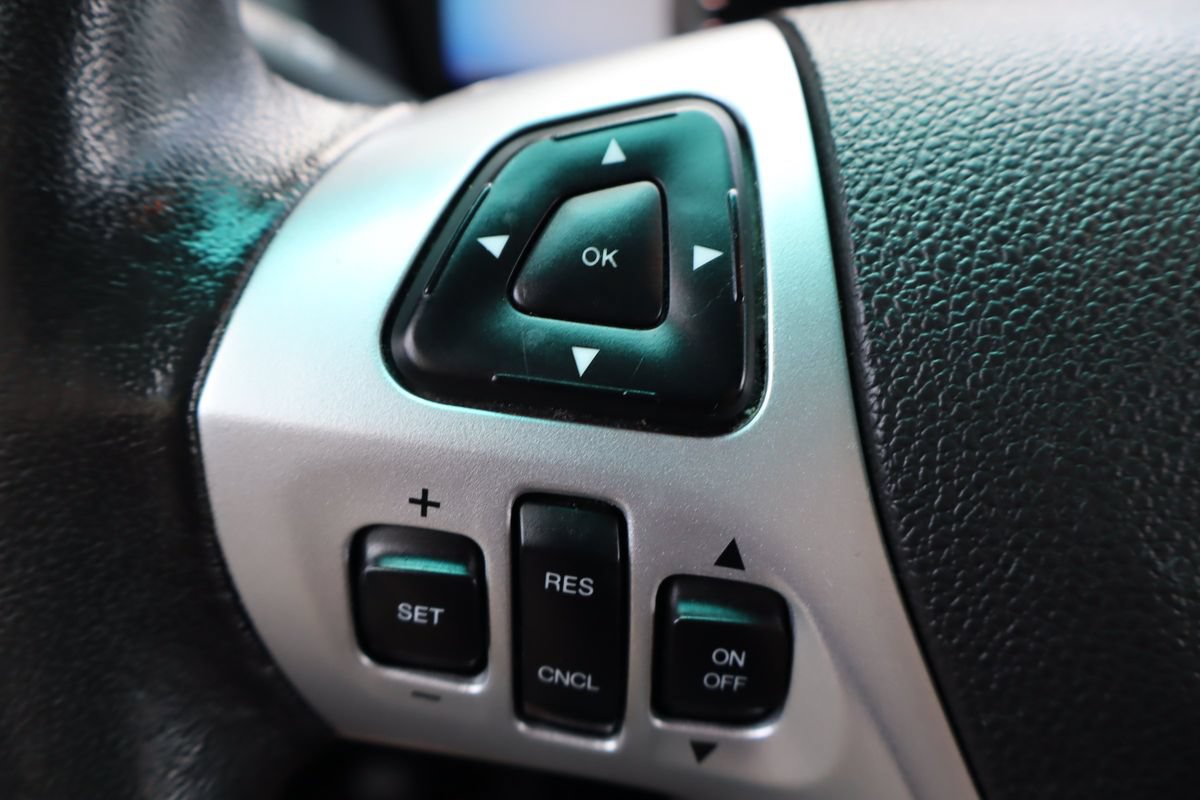 Used 2012 Ford Explorer XLT FWD image 31
