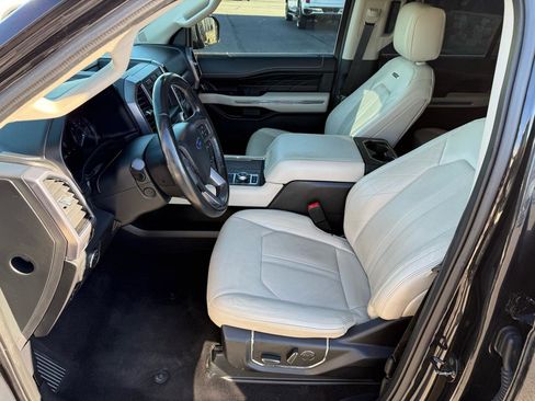 Used 2019 Ford Expedition Platinum image 11