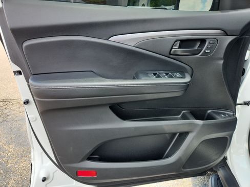 Used 2022 Honda Passport EX-L image 11