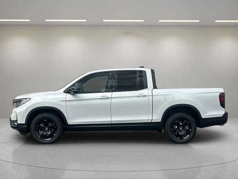 New 2026 Honda Ridgeline Black Edition image 2