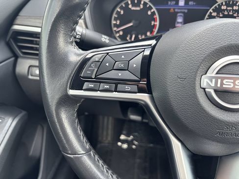 Used 2024 Nissan Altima 2.5 SV w/ SV Premium Package FWD image 13