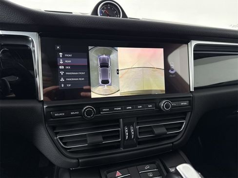 Certified 2021 Porsche Macan S image 30