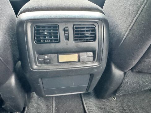Used 2016 Nissan Pathfinder S AWD/4WD image 20