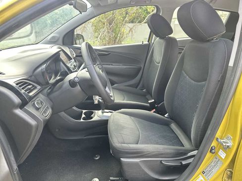 Used 2022 Chevrolet Spark LT FWD image 15