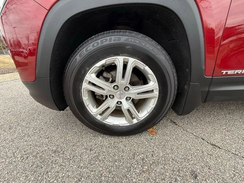 Used 2020 GMC Terrain SLE w/ Driver Convenience Package image 30