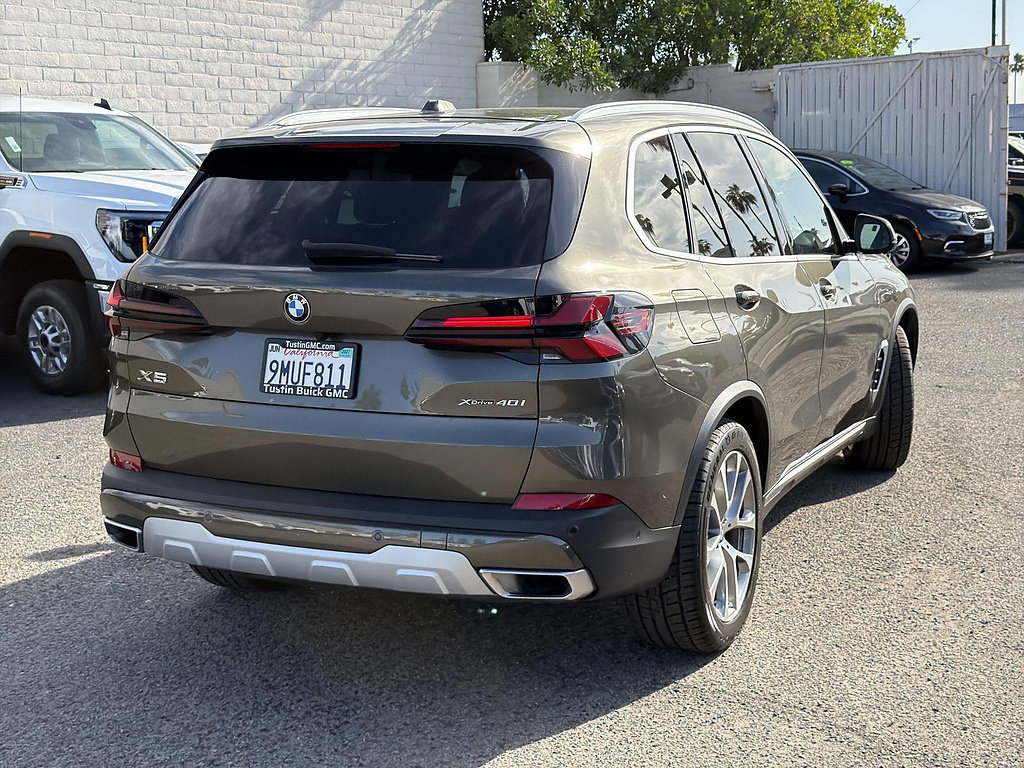 Used 2025 BMW X5 xDrive40i AWD/4WD image 5