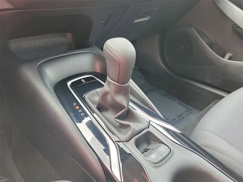 Used 2020 Toyota Corolla LE image 31