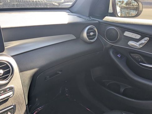 Certified 2021 Mercedes-Benz GLC 300 4MATIC image 4