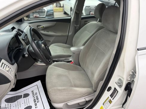 Used 2013 Toyota Corolla L image 13