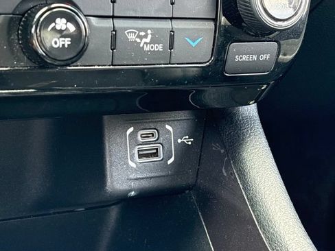 Used 2022 Jeep Compass Latitude w/ Convenience Group AWD/4WD image 16