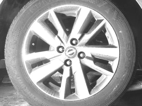 Used 2025 Nissan Versa SV w/ Trunk Package image 15