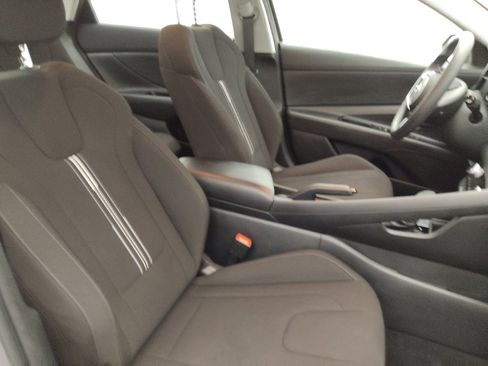 Used 2023 Hyundai Elantra SEL w/ Cargo Package FWD image 21