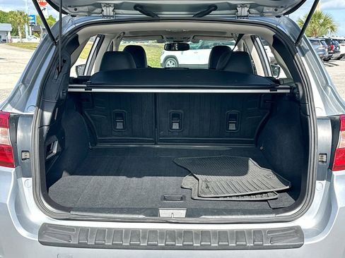 Used 2016 Subaru Outback 2.5i Limited AWD/4WD image 28