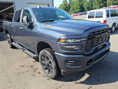 Used 2026 RAM 2500 Big Horn AWD/4WD image 4