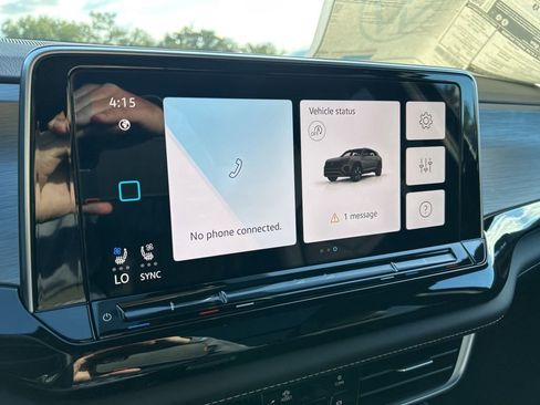 New 2026 Volkswagen Atlas Cross Sport SE image 28