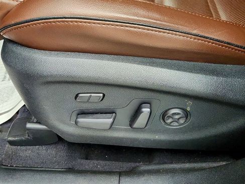 Used 2020 Kia Sorento SX image 12