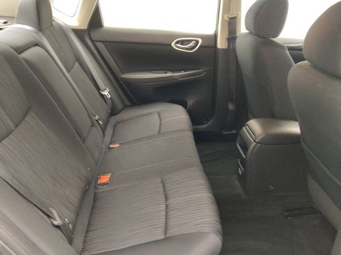 Used 2018 Nissan Sentra SV w/ Premium Package (P01) FWD image 19