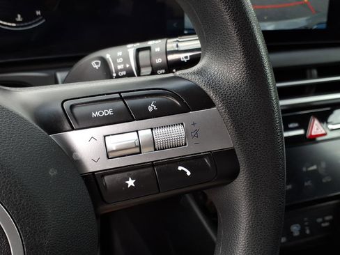 Used 2025 Hyundai Tucson SEL FWD image 24