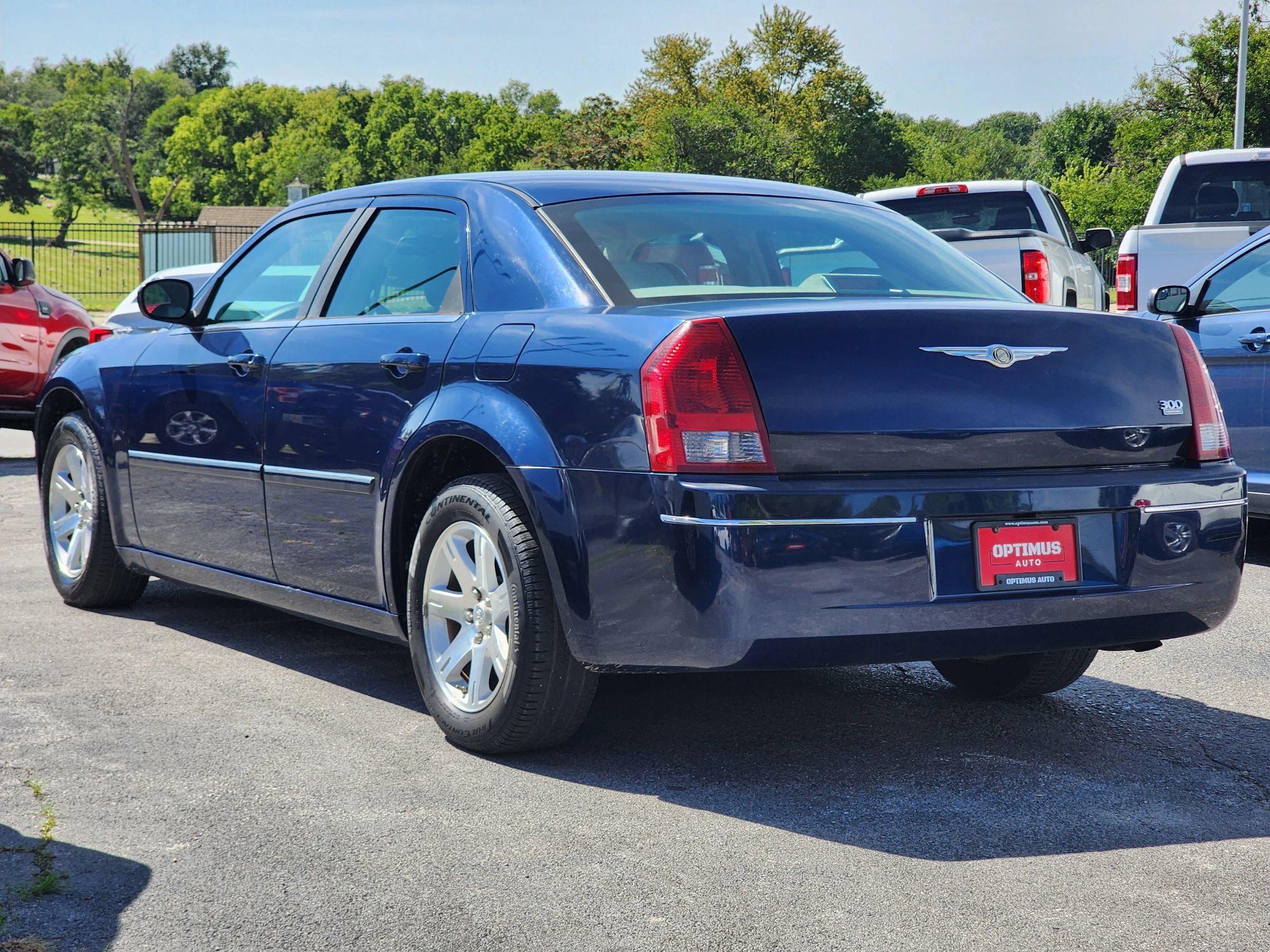 Used 2006 Chrysler 300 Touring w/ Comfort/Convenience Group RWD image 5