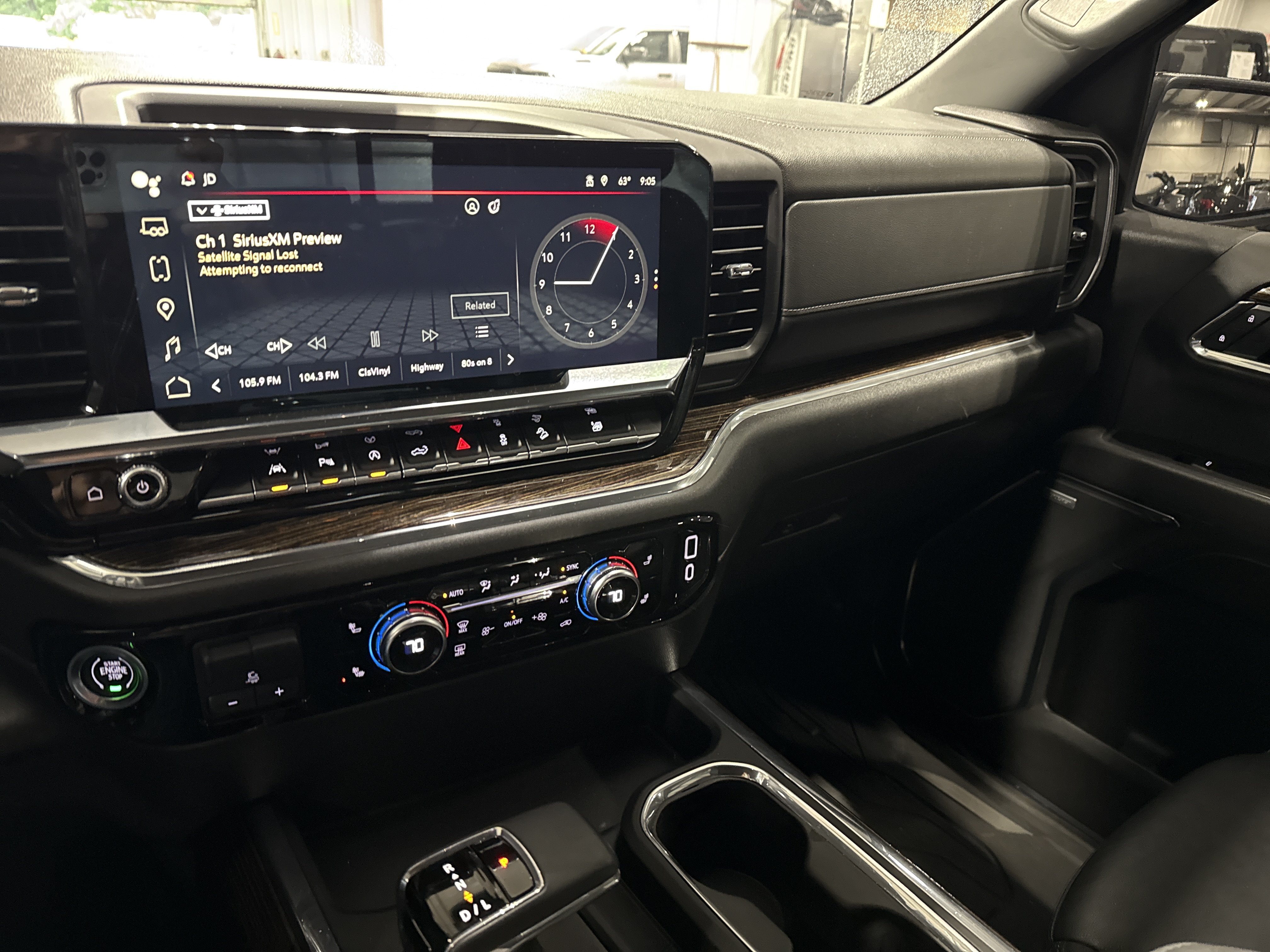 Used 2024 GMC Sierra 1500 Elevation w/ Elevation Premium Package AWD/4WD image 11