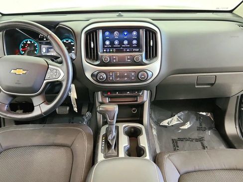 Used 2021 Chevrolet Colorado LT w/ Chrome Appearance Package AWD/4WD image 25