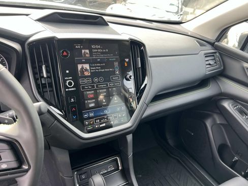 Certified 2025 Subaru Ascent Bronze Edition w/ Onyx Package image 29