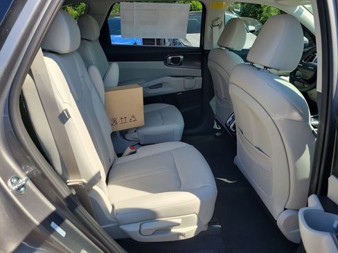 New 2026 Kia Sorento EX w/ EX Premium Package AWD/4WD image 15