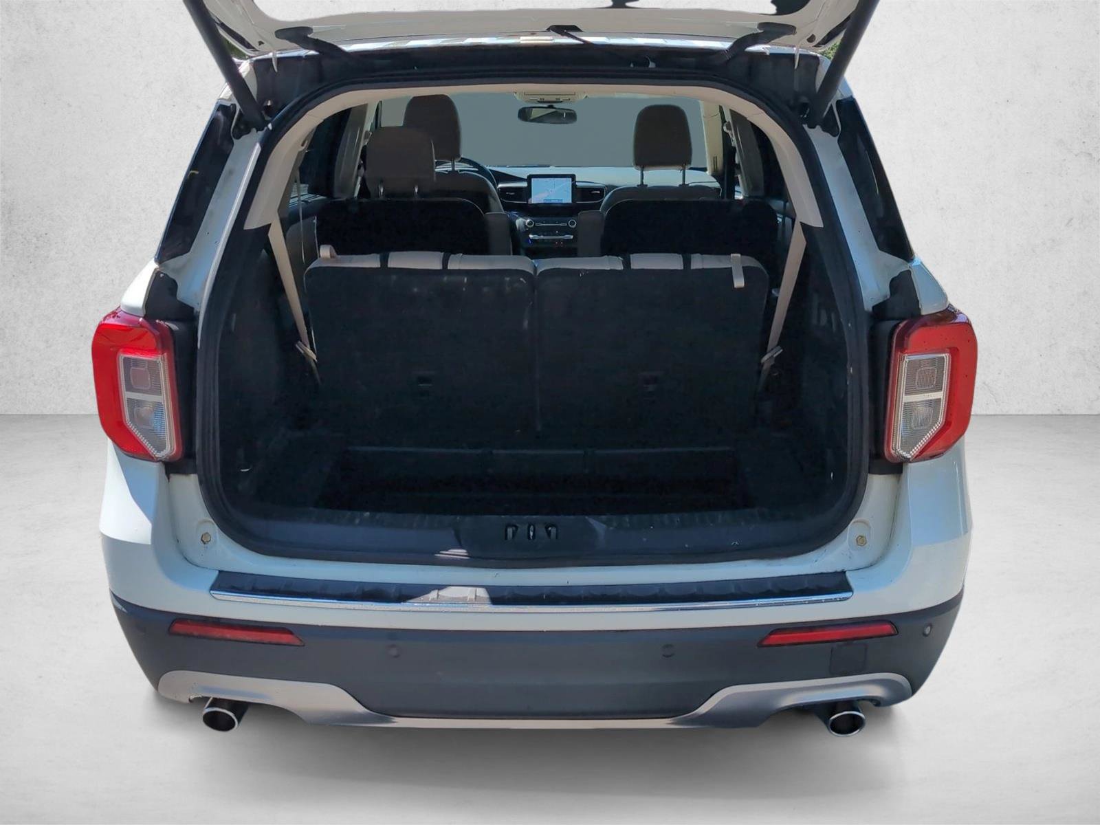 Used 2020 Ford Explorer Limited RWD image 7