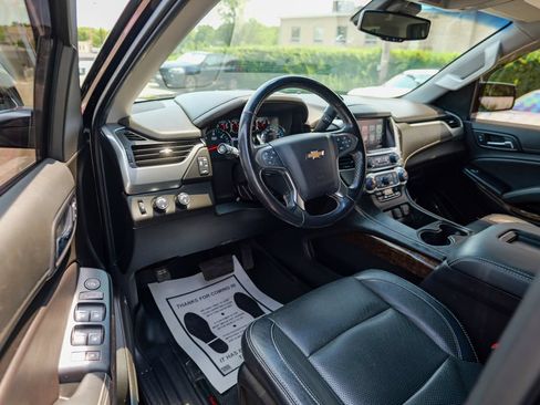 Used 2019 Chevrolet Tahoe LS w/ Enhanced Driver Alert Package AWD/4WD image 16