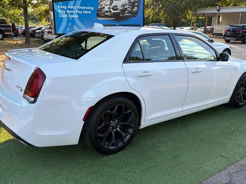 Used 2020 Chrysler 300 S RWD image 7