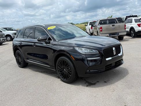 Used 2022 Lincoln Corsair Reserve w/ Equipment Group 201A AWD/4WD image 2