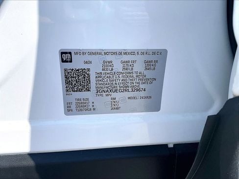 Used 2024 Chevrolet Equinox LT AWD/4WD image 33