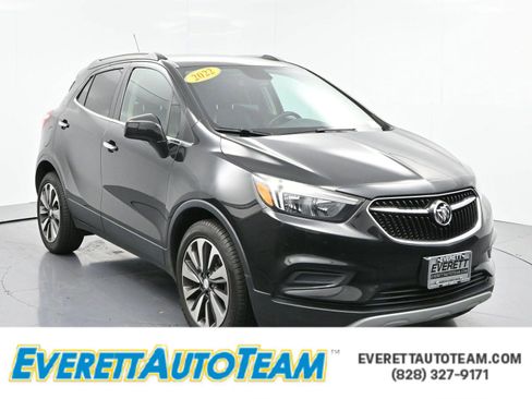 Used 2022 Buick Encore Preferred image 1