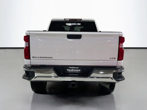 Used 2024 Chevrolet Silverado 2500 LTZ AWD/4WD image 6