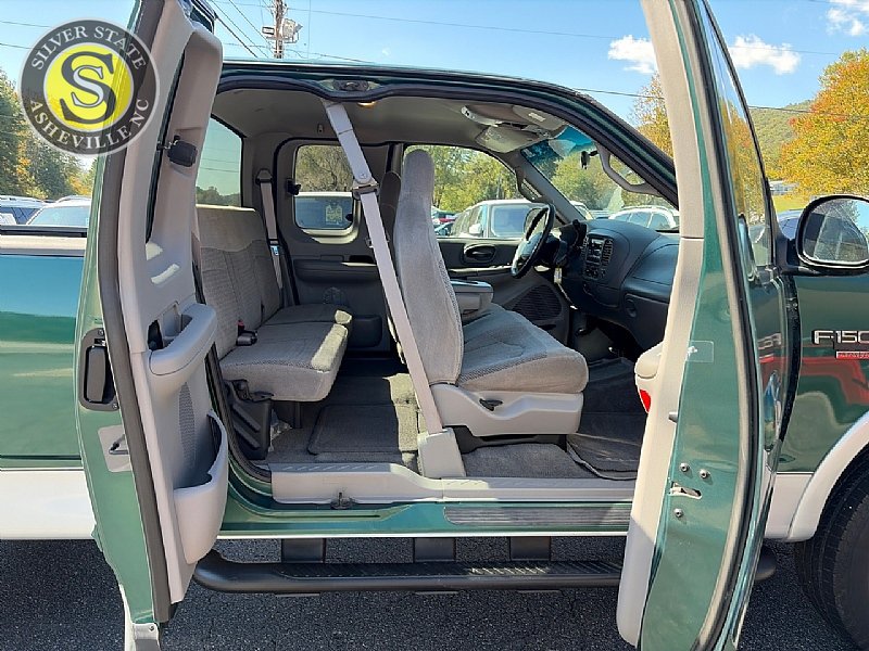 Used 2000 Ford F150 XLT AWD/4WD image 17