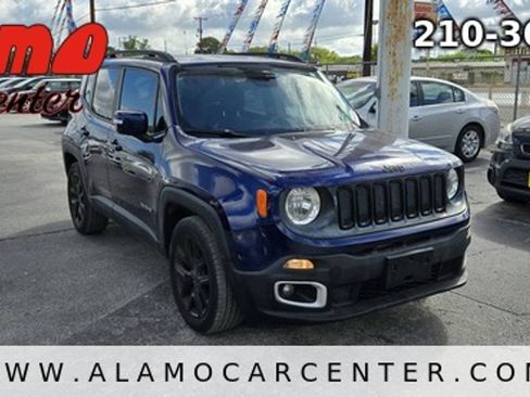 Used 2017 Jeep Renegade Altitude FWD image 7