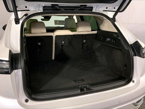 Used 2023 Buick Envision Avenir AWD/4WD image 4