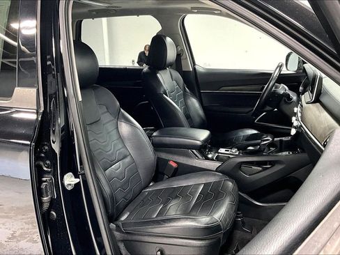 Used 2022 Kia Telluride SX w/ SX Prestige Package image 10
