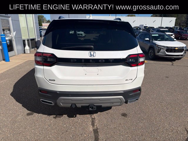 Used 2025 Honda Pilot Elite image 6