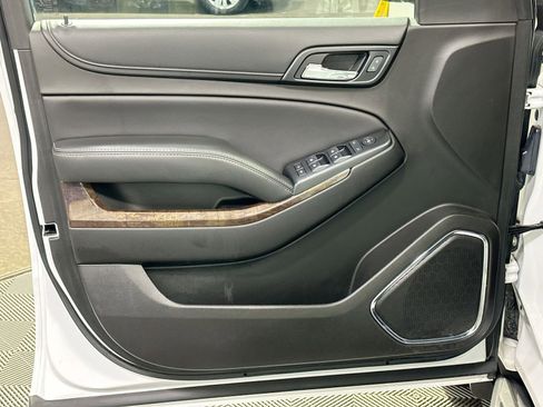 Used 2018 Chevrolet Suburban LS image 15