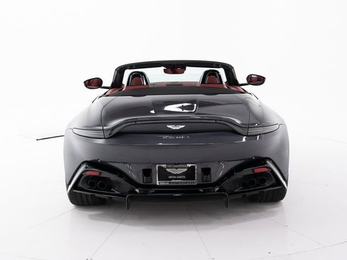 Used 2021 Aston Martin V8 Vantage Roadster image 4